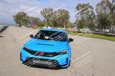 media/Mar-30-2025-Speed Ventures (Sun) [[39e6b1441d]]/Yellow/Grid/